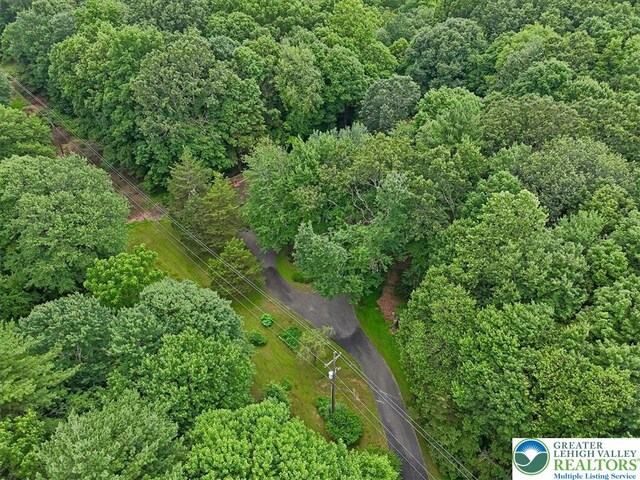 4018 Manor Dr, Hamilton Twp, PA 18360