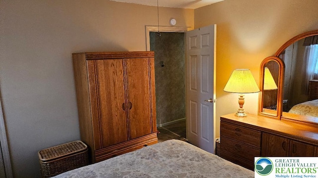 3042 Westminster Rd, Bethlehem City, PA 18017 - bedroom with arched walkways