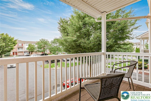 6780 Pioneer Dr, Lower Macungie Twp, PA 18062 - view of balcony