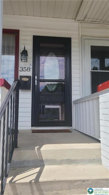 358 W Ludlow St, Summit Hill Boro, PA 18250 - photo 2