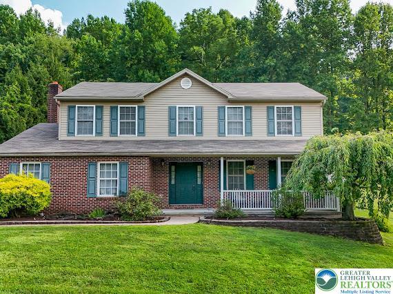 2484 Alpine Dr, Lower Saucon Twp, PA 18055 - photo 1
