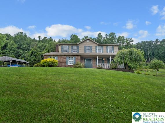 2484 Alpine Dr, Lower Saucon Twp, PA 18055 - photo 4