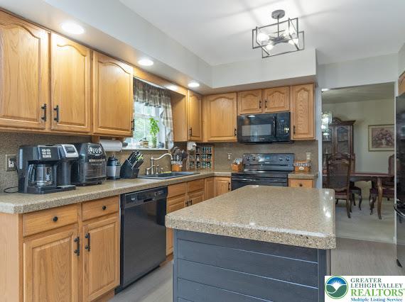 2484 Alpine Dr, Lower Saucon Twp, PA 18055 - photo 17