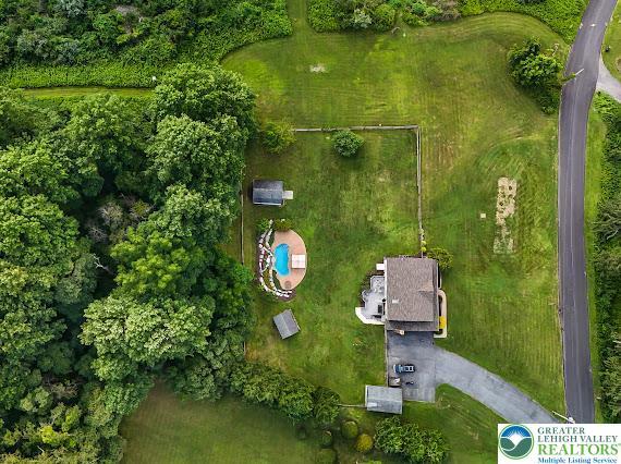 2484 Alpine Dr, Lower Saucon Twp, PA 18055 - photo 56