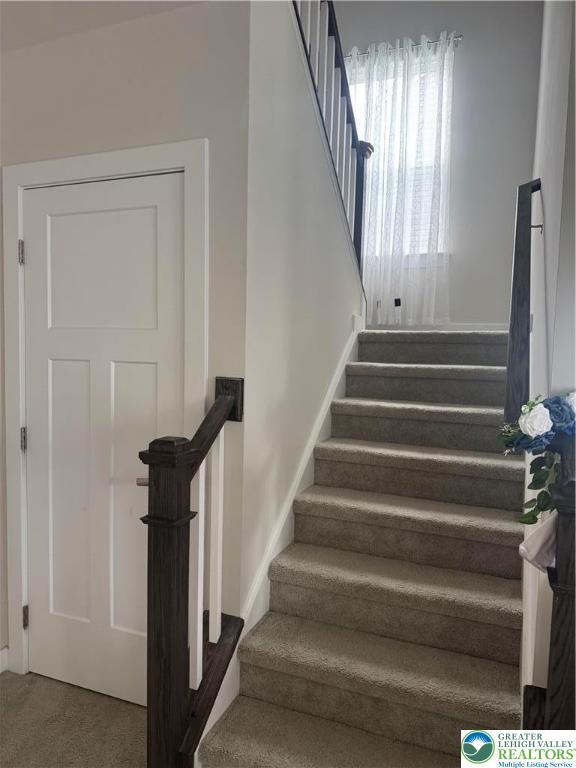 1296 Woodmont Ln, North Catasauqua Bor, PA 18032 - photo 7