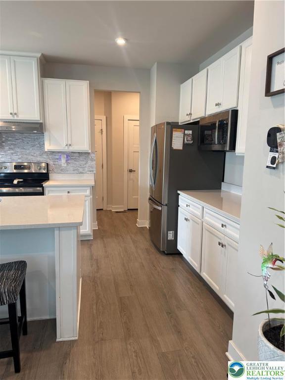 1296 Woodmont Ln, North Catasauqua Bor, PA 18032 - photo 2