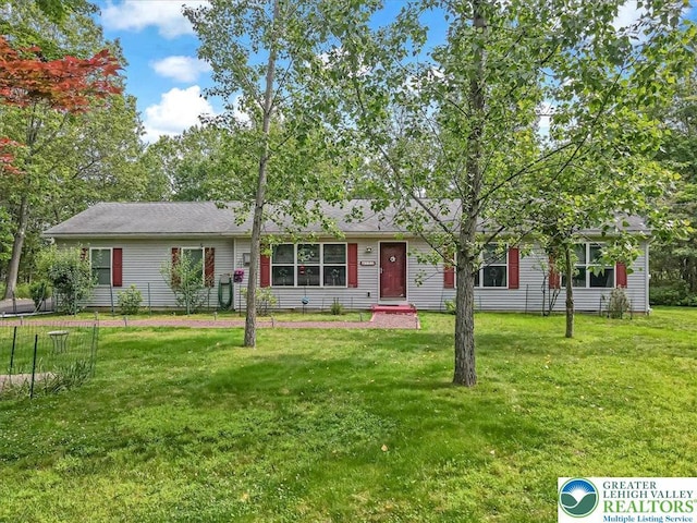 121 Pinoak Dr, Penn Forest Twp, PA 18229 - photo 3