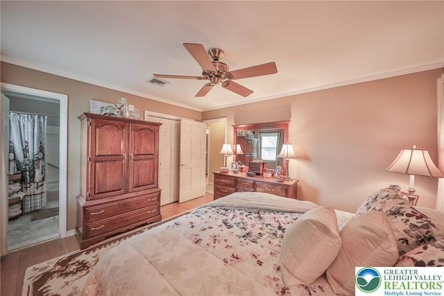 1812 Treeline Dr, Forks Twp, PA 18040 - bedroom with light wood finished floors, ornamental molding, a ceiling fan, and a closet