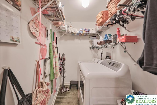1812 Treeline Dr, Forks Twp, PA 18040 - laundry area featuring washing machine and clothes dryer