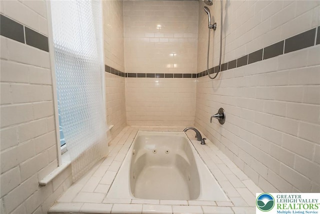 537 Seitz St, Easton, PA 18042 - full bathroom featuring a combined bath / shower with jetted tub