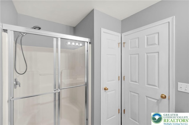733 Trout Creek Ln, Allentown City, PA 18103 - full bathroom featuring an enclosed shower