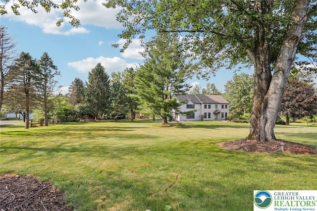 6365 Constitution Rd, Lowhill Twp, PA 18078 - view of green lawn
