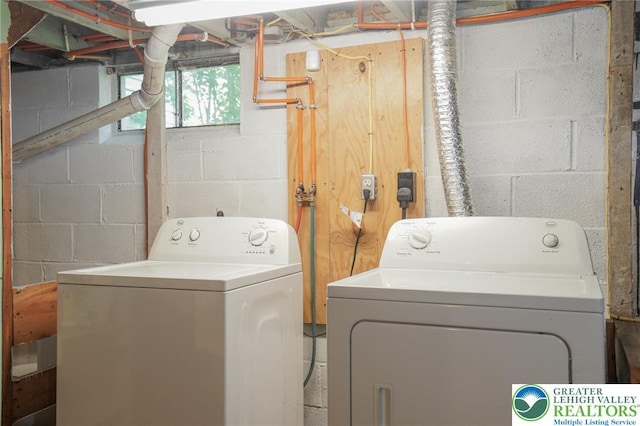 717 Claremont Ave, Schuylkill, PA 18252 - washroom with separate washer and dryer