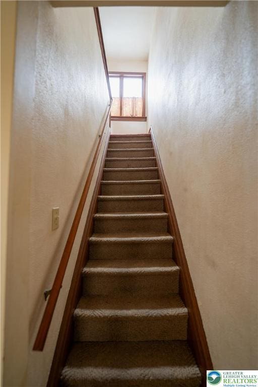 638 N 16th St, Allentown City, PA 18102 - view of stairway