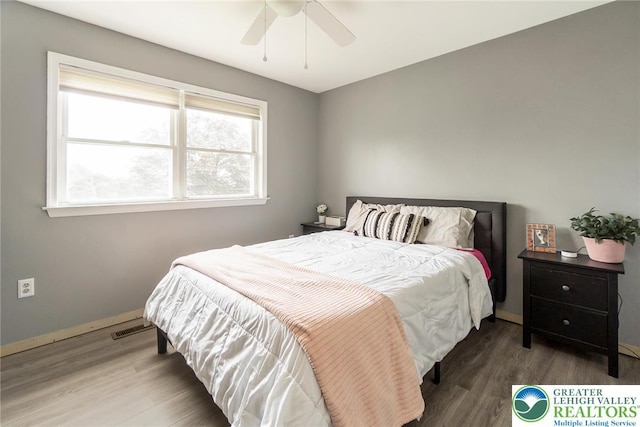 104 Stephanie Dr, Palmer Twp, PA 18045 - bedroom featuring wood finished floors and a ceiling fan
