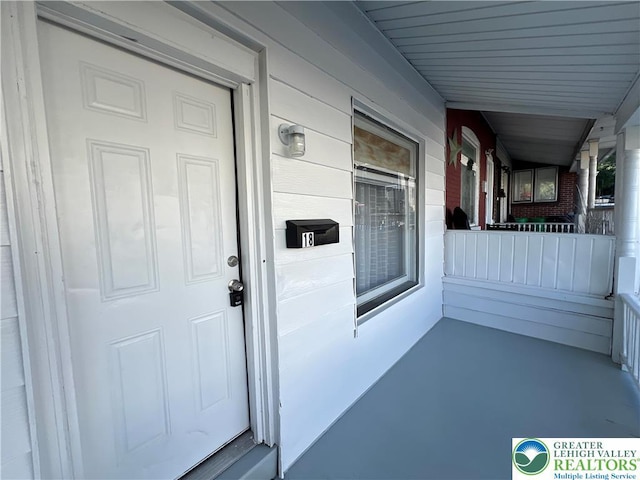 18 S Bradford St, Allentown City, PA 18109 - view of exterior entry featuring a porch