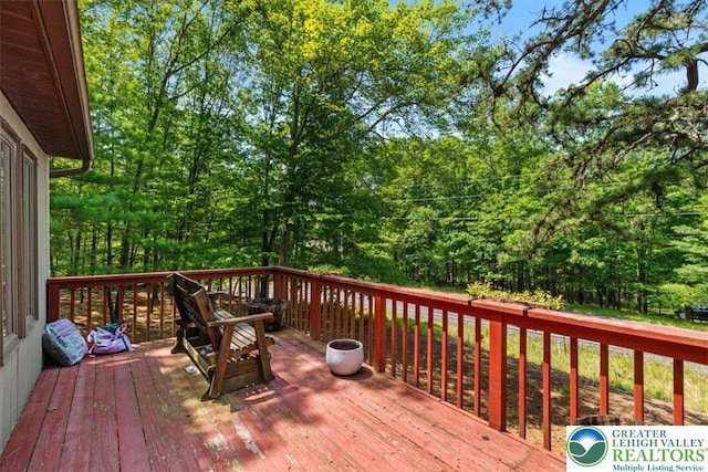 117 Manchester Dr, Lehman Twp, PA 18324 - view of deck