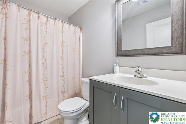 3334 Coventry Dr, Lower Macungie Twp, PA 18062 - full bathroom with vanity and curtained shower