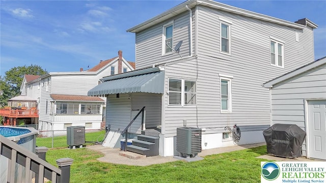 126 W High St, Coaldale Boro, PA 18218 - rear view of property