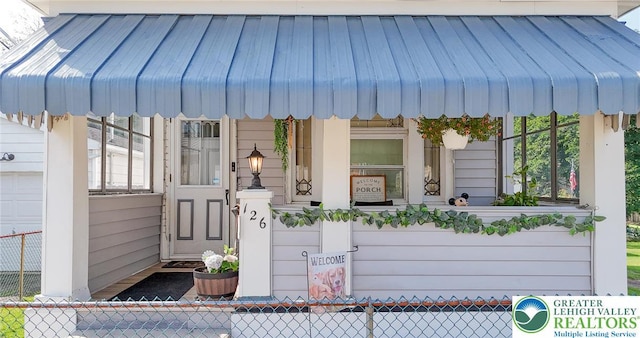 126 W High St, Coaldale Boro, PA 18218 - doorway to property