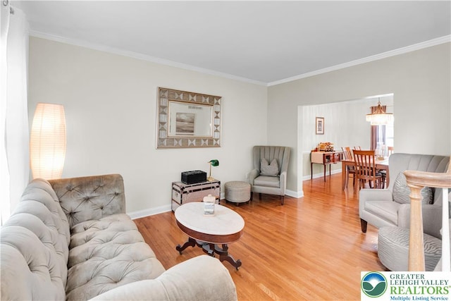 4325 Crosswinds Dr, Easton, PA 18045 - living room featuring crown molding and light wood-style floors