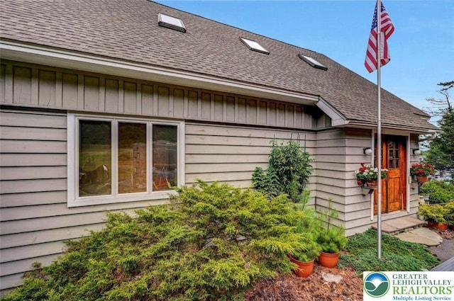 664 Griscom Rd, Barrett Twp, PA 18323 - view of home's exterior featuring a shingled roof