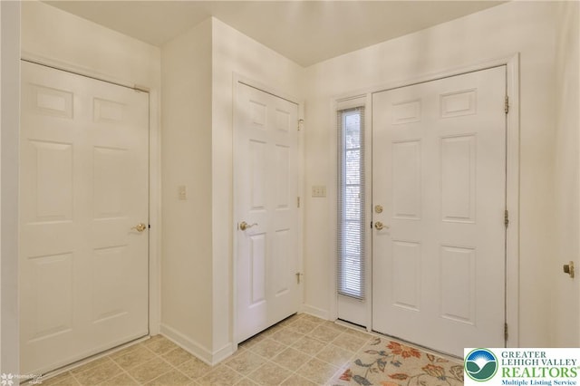 2638 Harvest Dr S, Forks Twp, PA 18040 - entrance foyer with baseboards