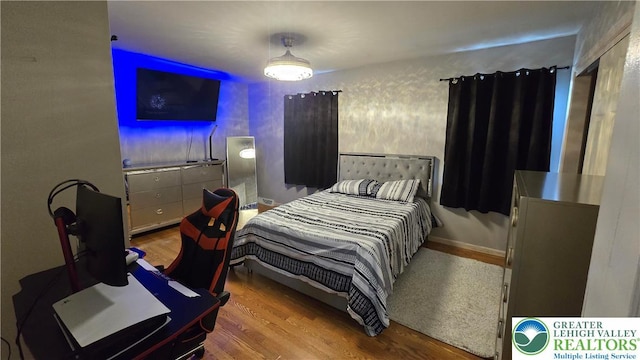 1136 Ashbourne Dr, Muhlenberg Twp, PA 19605 - bedroom with wood finished floors