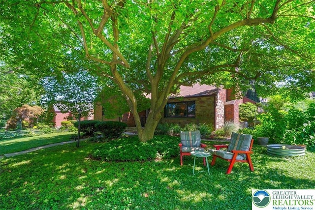 1321 W Union Blvd, Bethlehem City, PA 18018 - view of green lawn