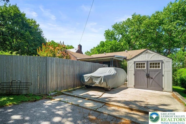 1321 W Union Blvd, Bethlehem City, PA 18018 - view of patio featuring a storage unit and grilling area