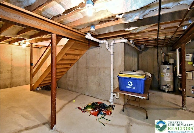 5631 Stonecroft Ln, Lower Macungie Twp, PA 18106 - unfinished below grade area featuring gas water heater