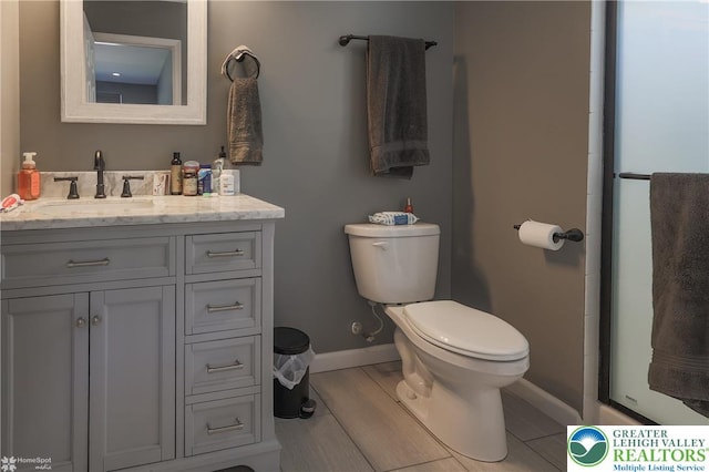3536 New Hampshire Ave, Bethlehem Twp, PA 18045 - full bath featuring baseboards and vanity