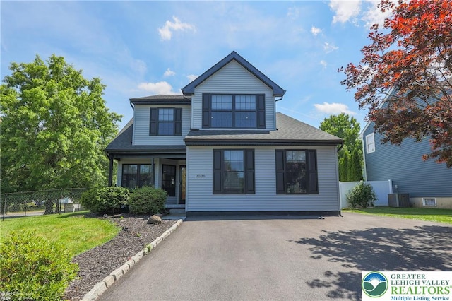 3536 New Hampshire Ave, Bethlehem Twp, PA 18045 - view of front of property featuring asphalt driveway and a shingled roof