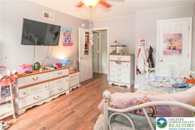518 Bauer Rd, Moore Twp, PA 18014 - bedroom with wood finished floors and ceiling fan