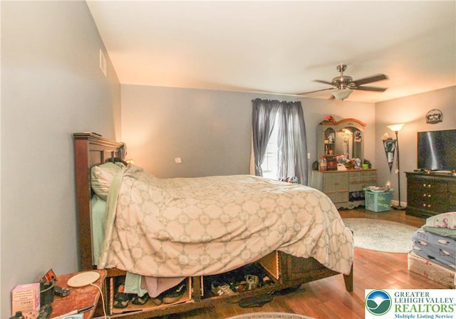 518 Bauer Rd, Moore Twp, PA 18014 - bedroom featuring wood finished floors and ceiling fan