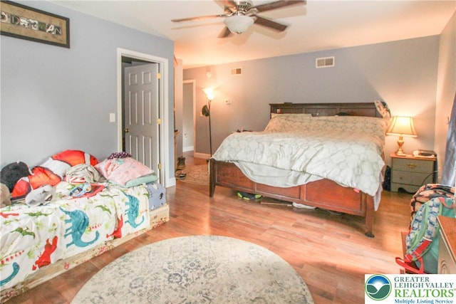 518 Bauer Rd, Moore Twp, PA 18014 - bedroom featuring wood finished floors and ceiling fan