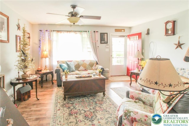 518 Bauer Rd, Moore Twp, PA 18014 - living area with wood finished floors and ceiling fan