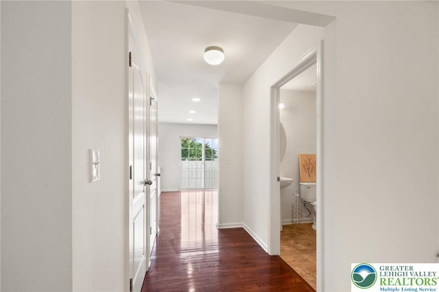4094 Bunker Hill Dr S, Upper Saucon Twp, PA 18036 - hall featuring dark wood-style floors and recessed lighting