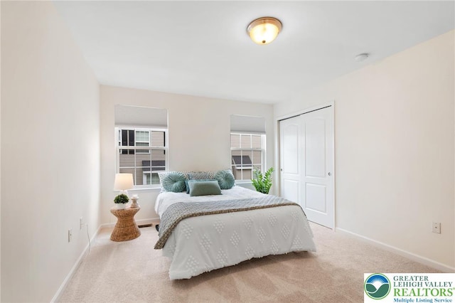4094 Bunker Hill Dr S, Upper Saucon Twp, PA 18036 - carpeted bedroom with a closet and baseboards