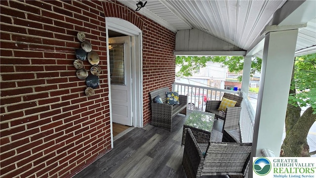 1500 Schuylkill Ave, Reading City, PA 19601 - view of wooden deck