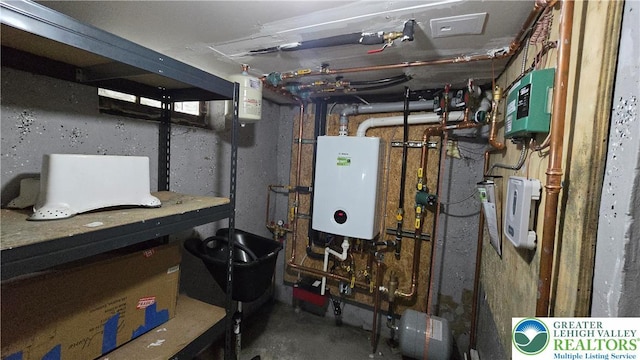 1500 Schuylkill Ave, Reading City, PA 19601 - utility room featuring water heater