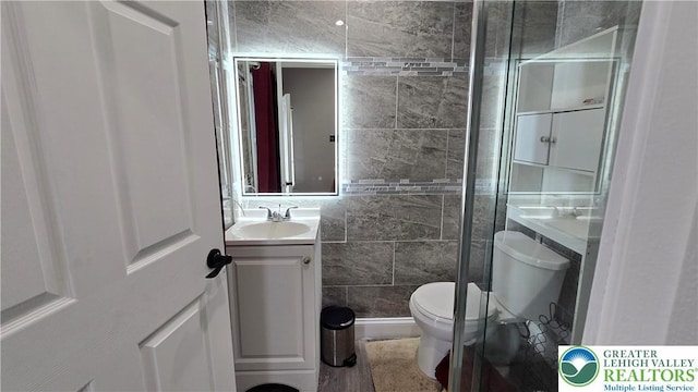 1500 Schuylkill Ave, Reading City, PA 19601 - full bath with vanity, tile walls, and an enclosed shower