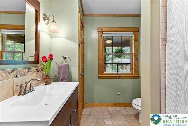 207 W Douglasville Rd, Bushkill Twp, PA 18064 - bathroom featuring vanity and a shower with shower curtain