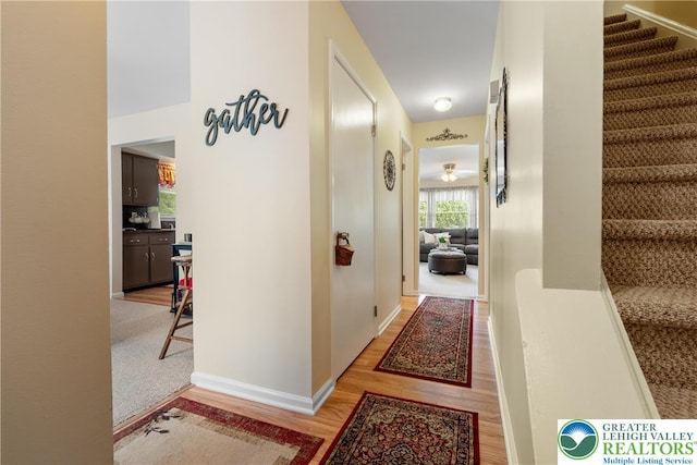 7 Rosemont Ct, Palmer Twp, PA 18045 - corridor featuring light wood finished floors and stairway