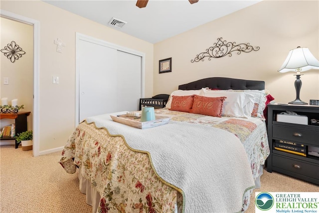 7 Rosemont Ct, Palmer Twp, PA 18045 - carpeted bedroom with a closet and ceiling fan