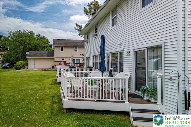 7 Rosemont Ct, Palmer Twp, PA 18045 - wooden terrace with a lawn