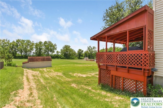 5396 Nor Bath Blvd, East Allen Twp, PA 18067 - view of grassy yard with an outdoor structure