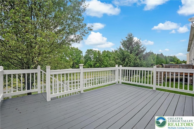 6945 Hunt Dr, Lower Macungie Twp, PA 18062 - view of wooden terrace