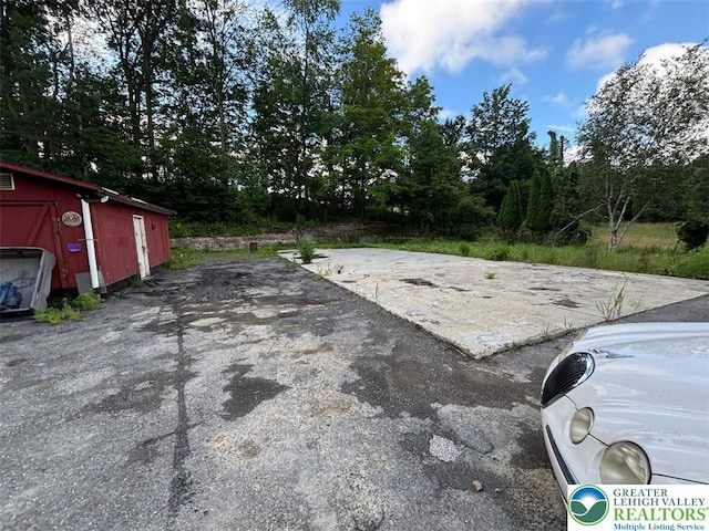 2132 Smith Rd, Hamilton Twp, PA 18360 - view of patio