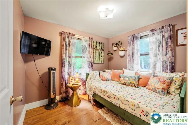 1079 Marshalls Creek Rd, Middle Smithfield Twp, PA 18302 - bedroom with wood finished floors and baseboards